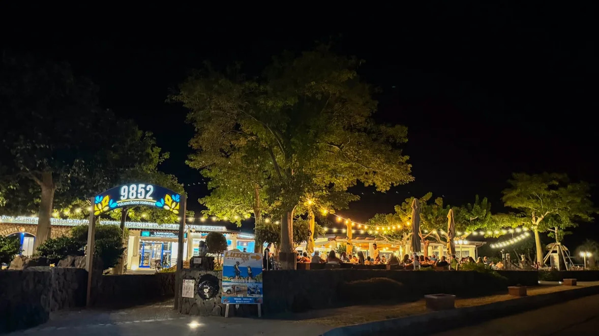 9852 Vulcano Home Restaurant